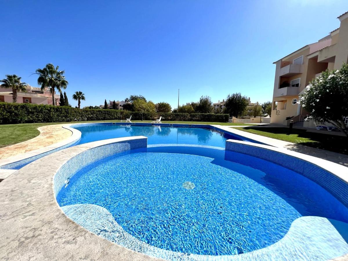 Valley 1 With Pool By Homing *